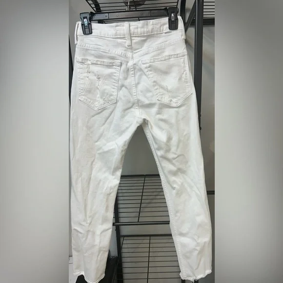 ‼️BF SALE ‼️MOTHER Superior Tomcat Ankle distressed in color Quite Innocent - Picture 8 of 10